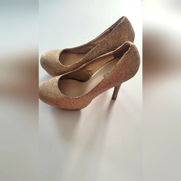 Candie's, Gold Glitter high heels, 7 - Picture 3 of 3